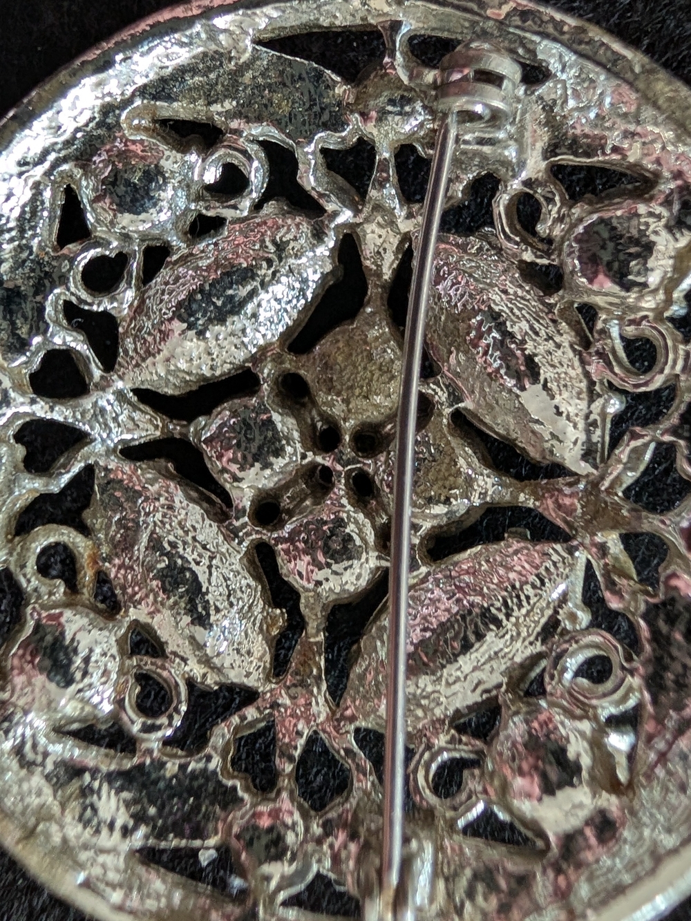 Branded Gold and Silver Floral Mixed-Metal Brooch Collection - Picture 9 of 11